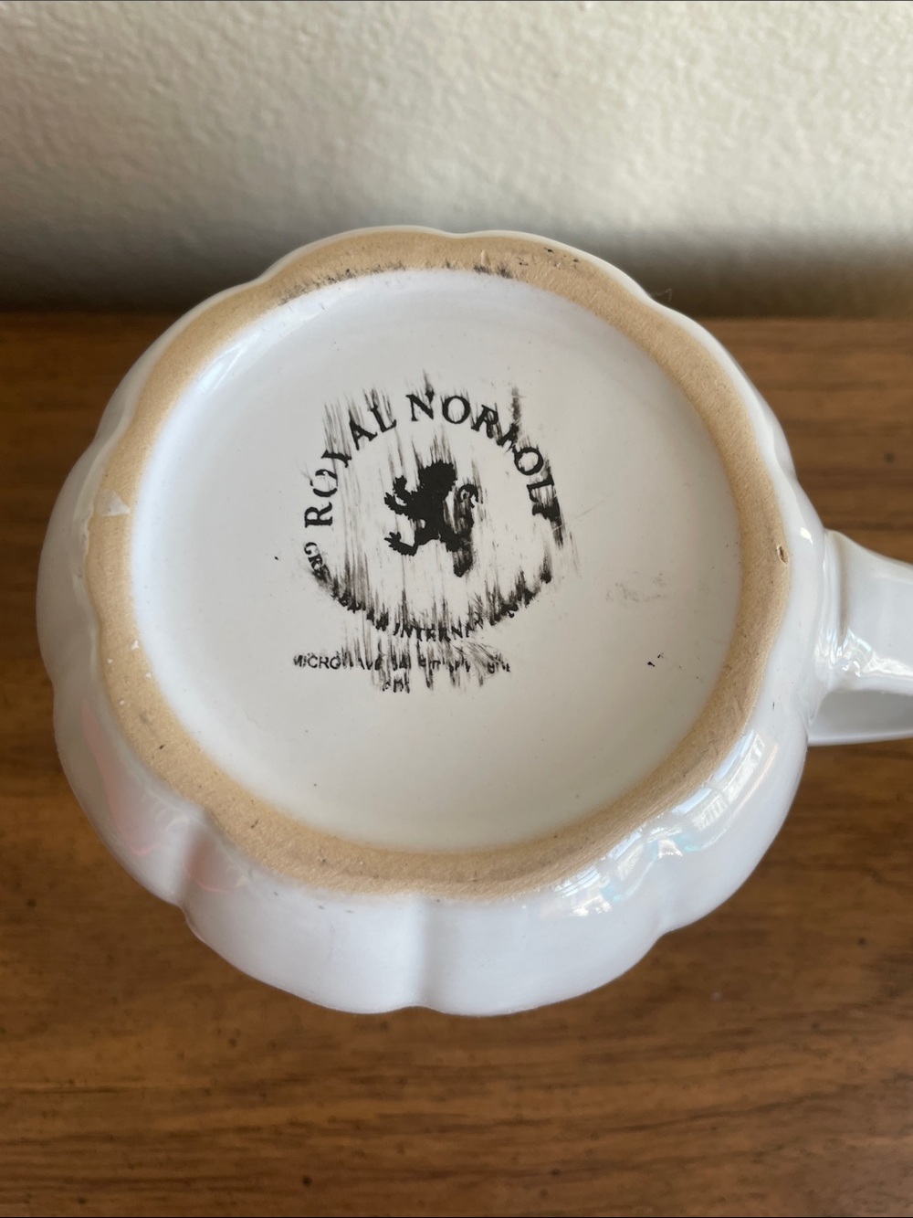 Noritake White and Beige Ceramic Mug